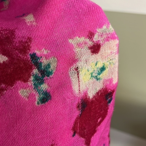 J CREW pink Floral Pashmina - Picture 4 of 4